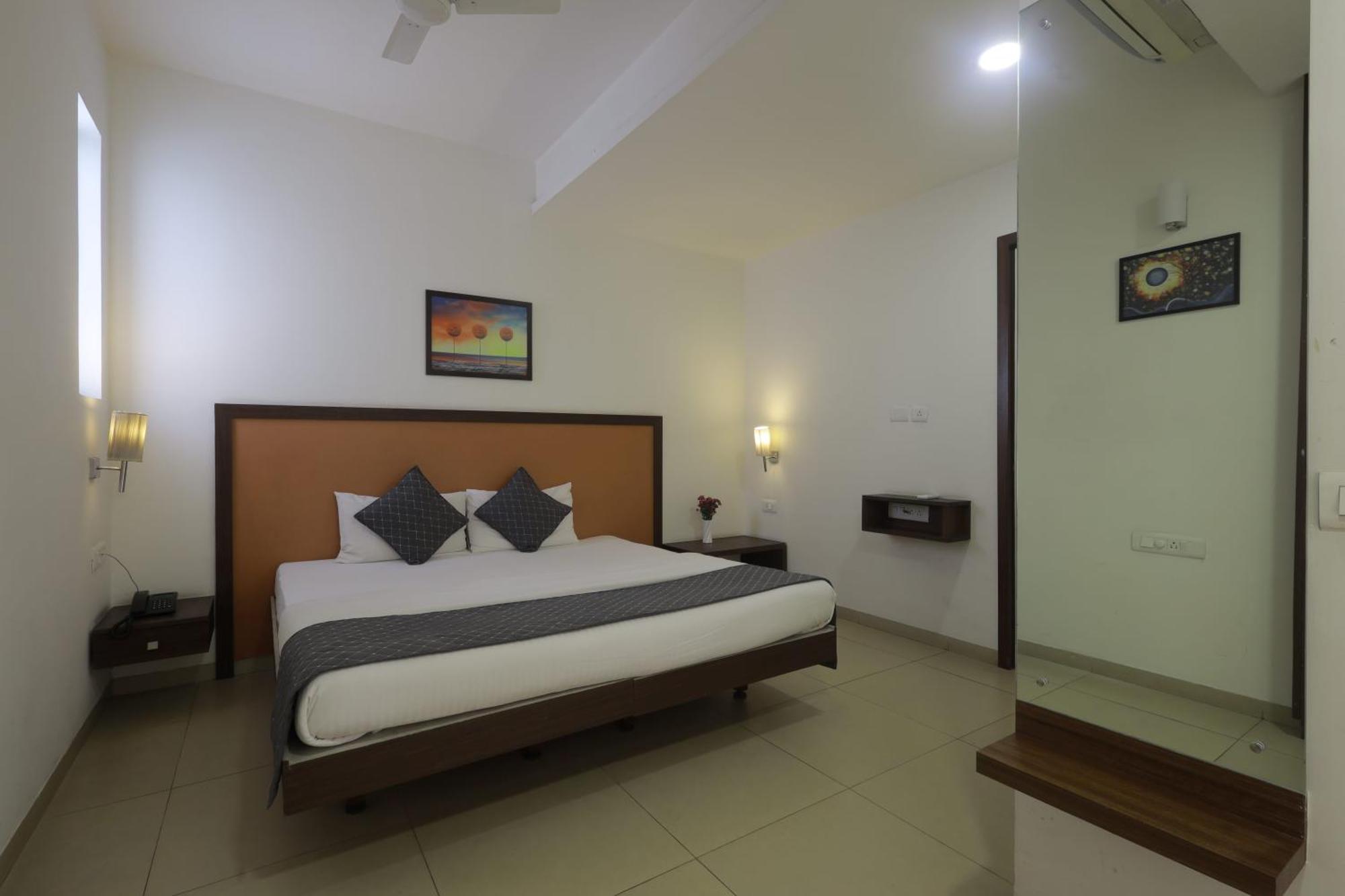 Ixora Suites Bangalore Dış mekan fotoğraf