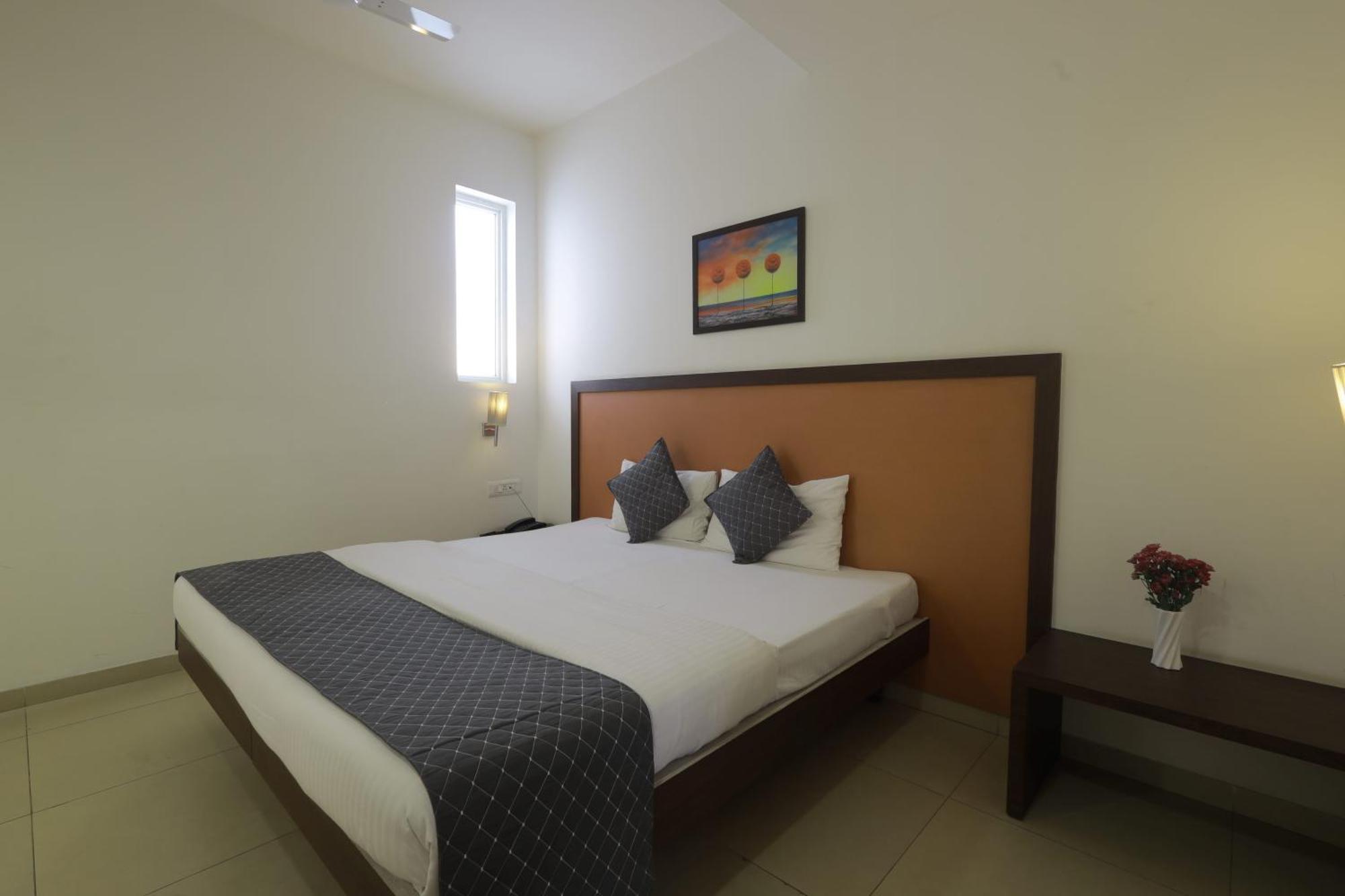 Ixora Suites Bangalore Dış mekan fotoğraf