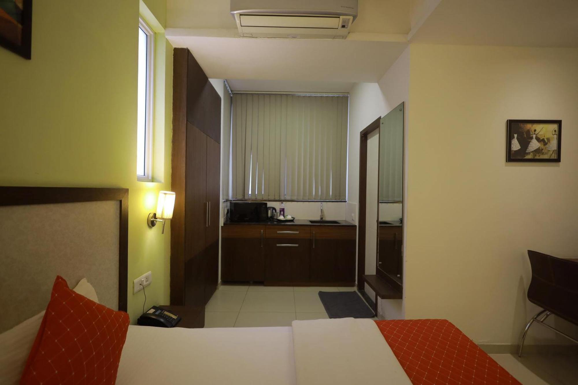 Ixora Suites Bangalore Dış mekan fotoğraf