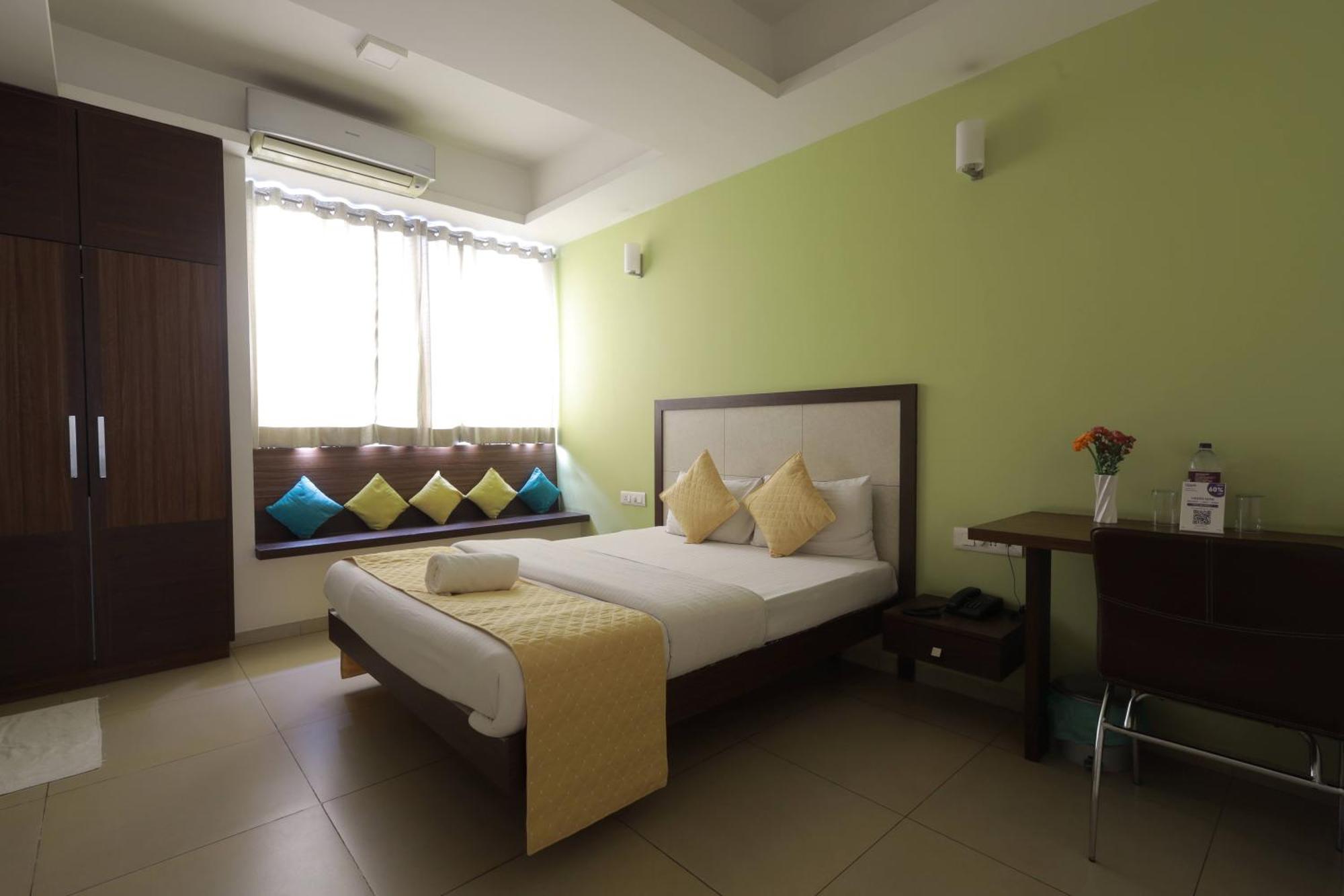 Ixora Suites Bangalore Dış mekan fotoğraf