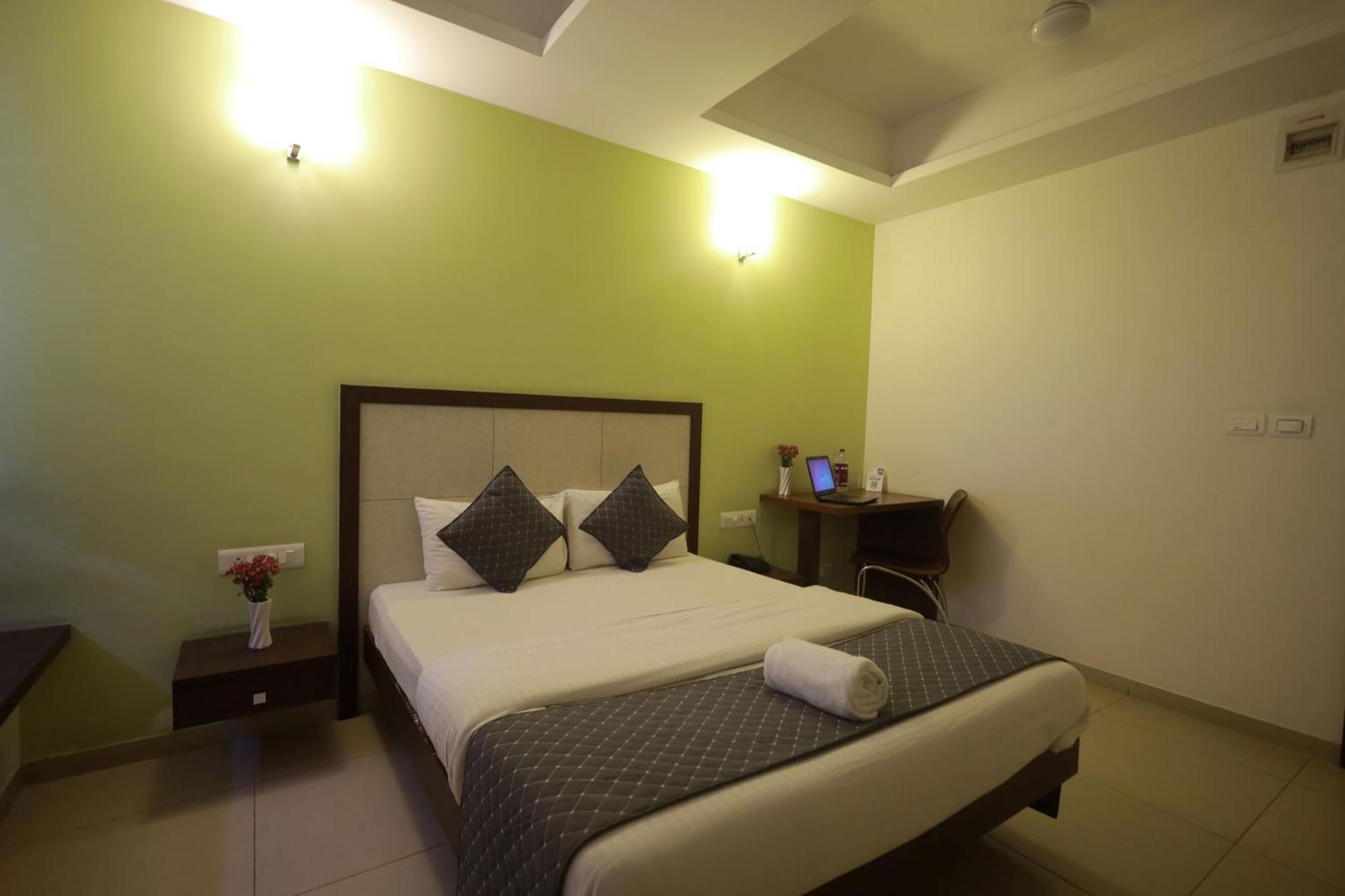 Ixora Suites Bangalore Dış mekan fotoğraf