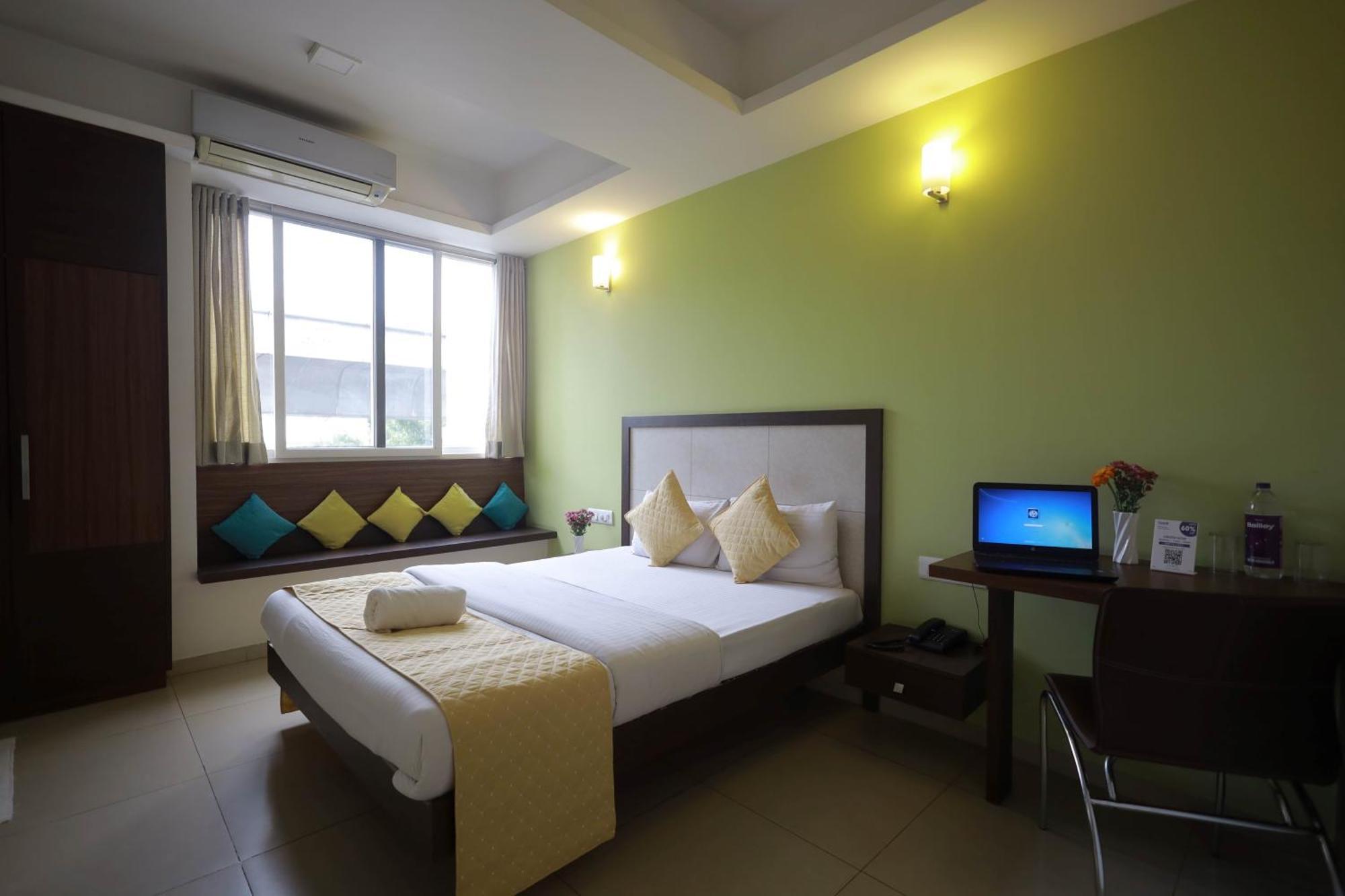 Ixora Suites Bangalore Dış mekan fotoğraf