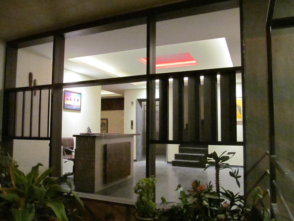Ixora Suites Bangalore Dış mekan fotoğraf